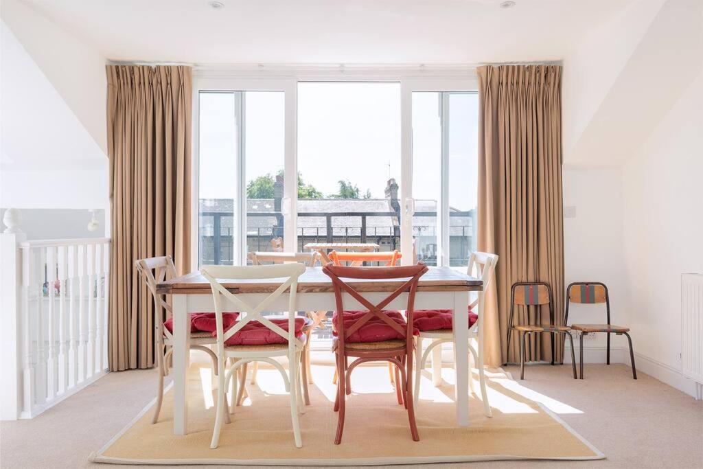 Spacious 3 Bedroom Flat With Terrace Λονδίνο Εξωτερικό φωτογραφία